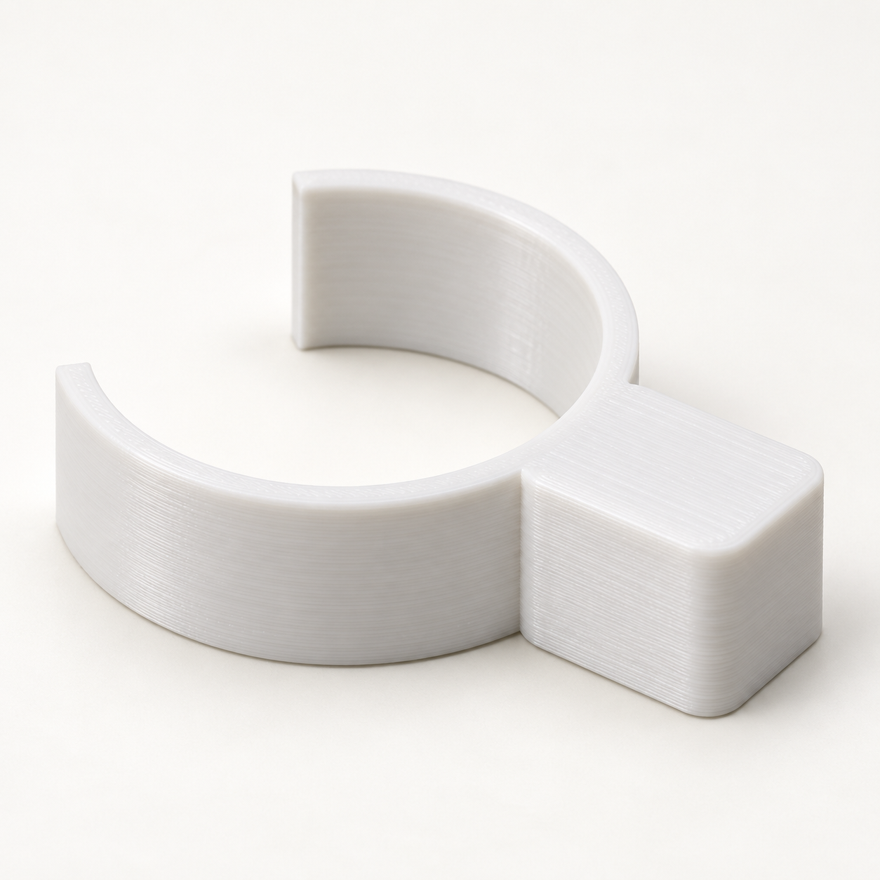 Apoyo de pulgar para flauta dulce con clip a medida – blanco. Visualización de IA de las medidas predeterminadas.