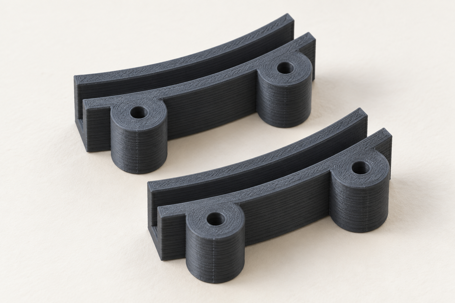 Éclisse courbe pour arceau de casque rectangulaire sur mesure