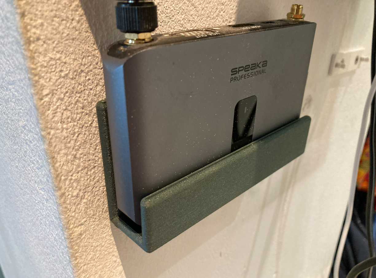 Soporte de pared con ranura en U para tablet, móvil y panel