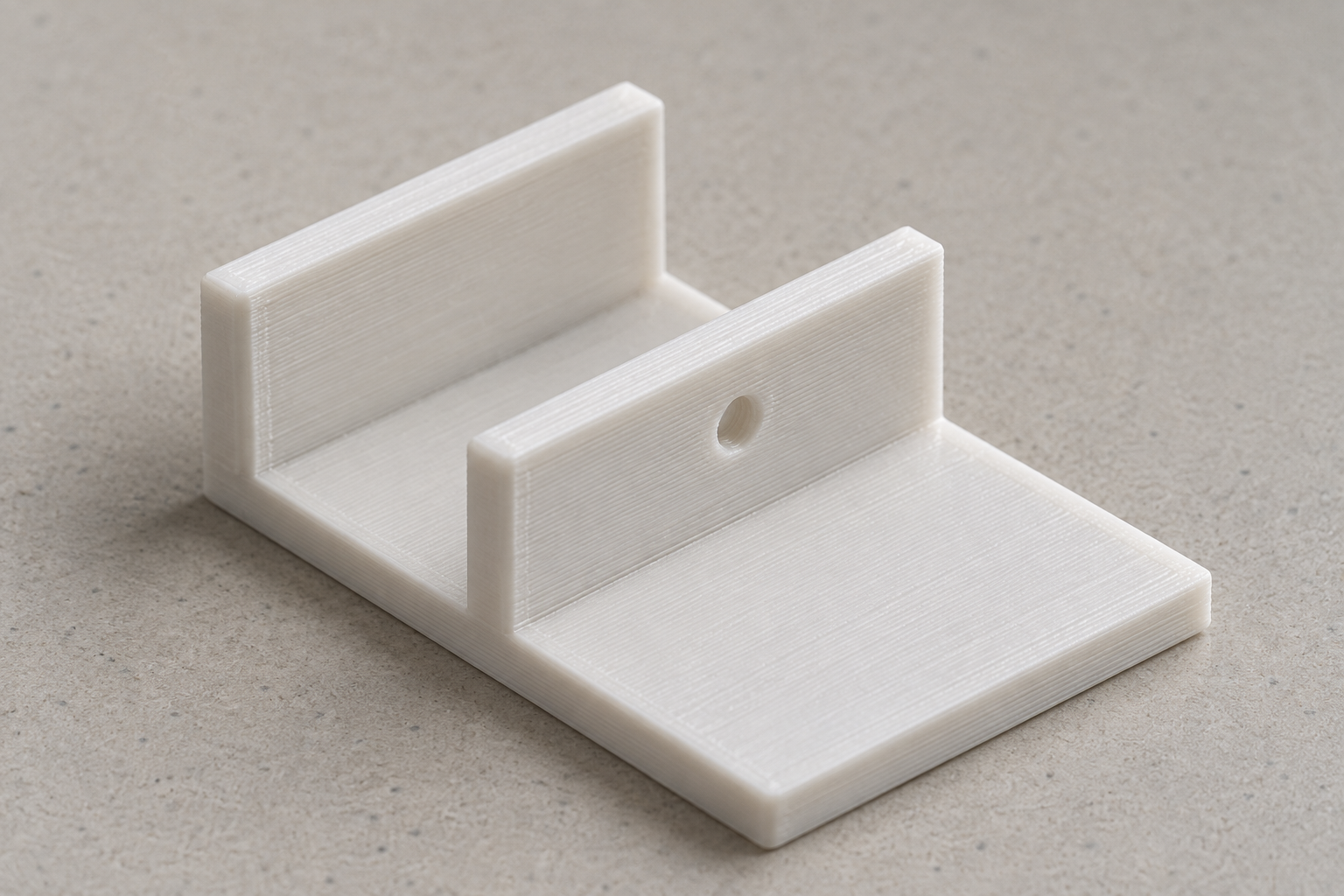 Custom pleated blind handle for rectangular rails