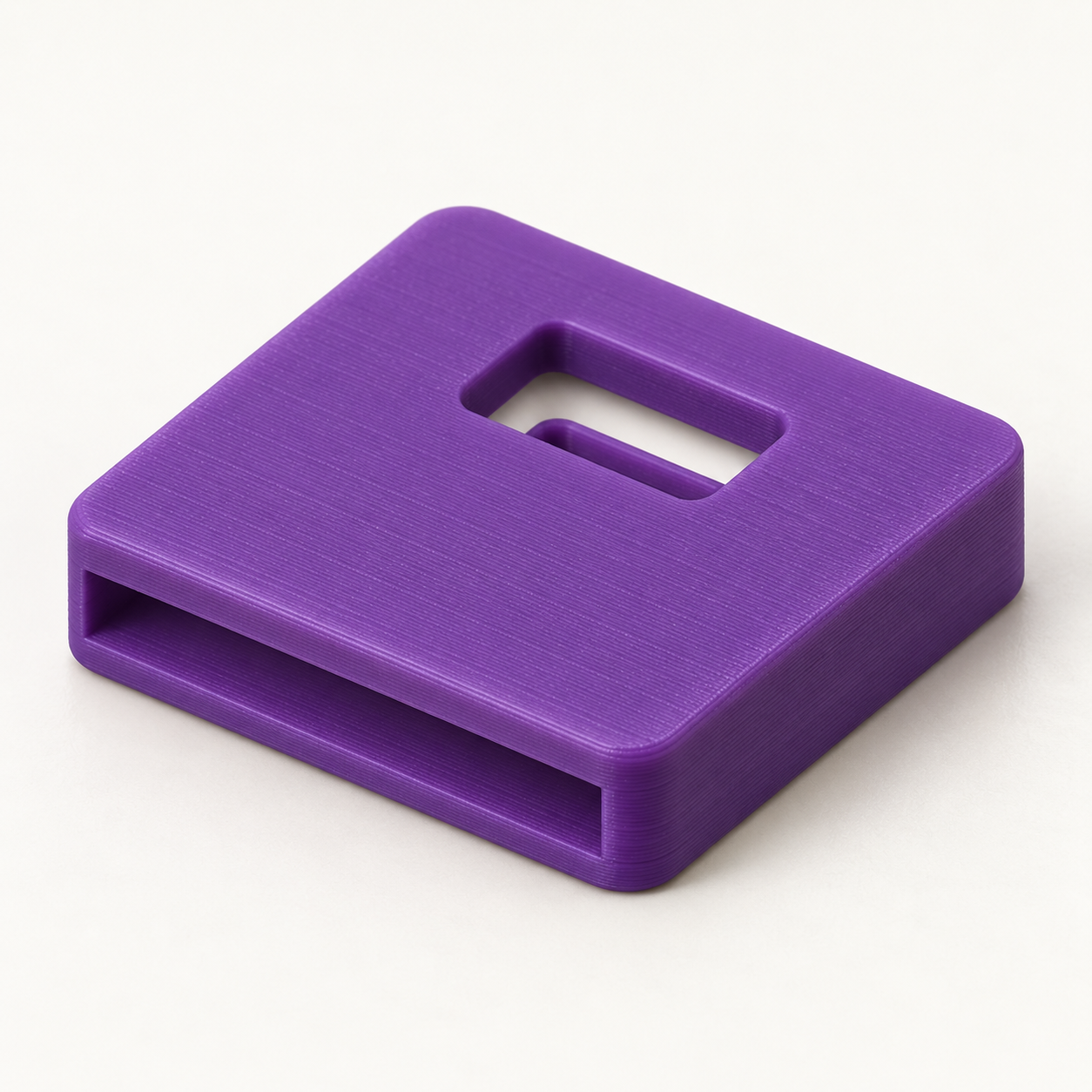 Housse TPU pour tête de clé avec fenêtre sur mesure – violet. Visualisation IA des dimensions par défaut.