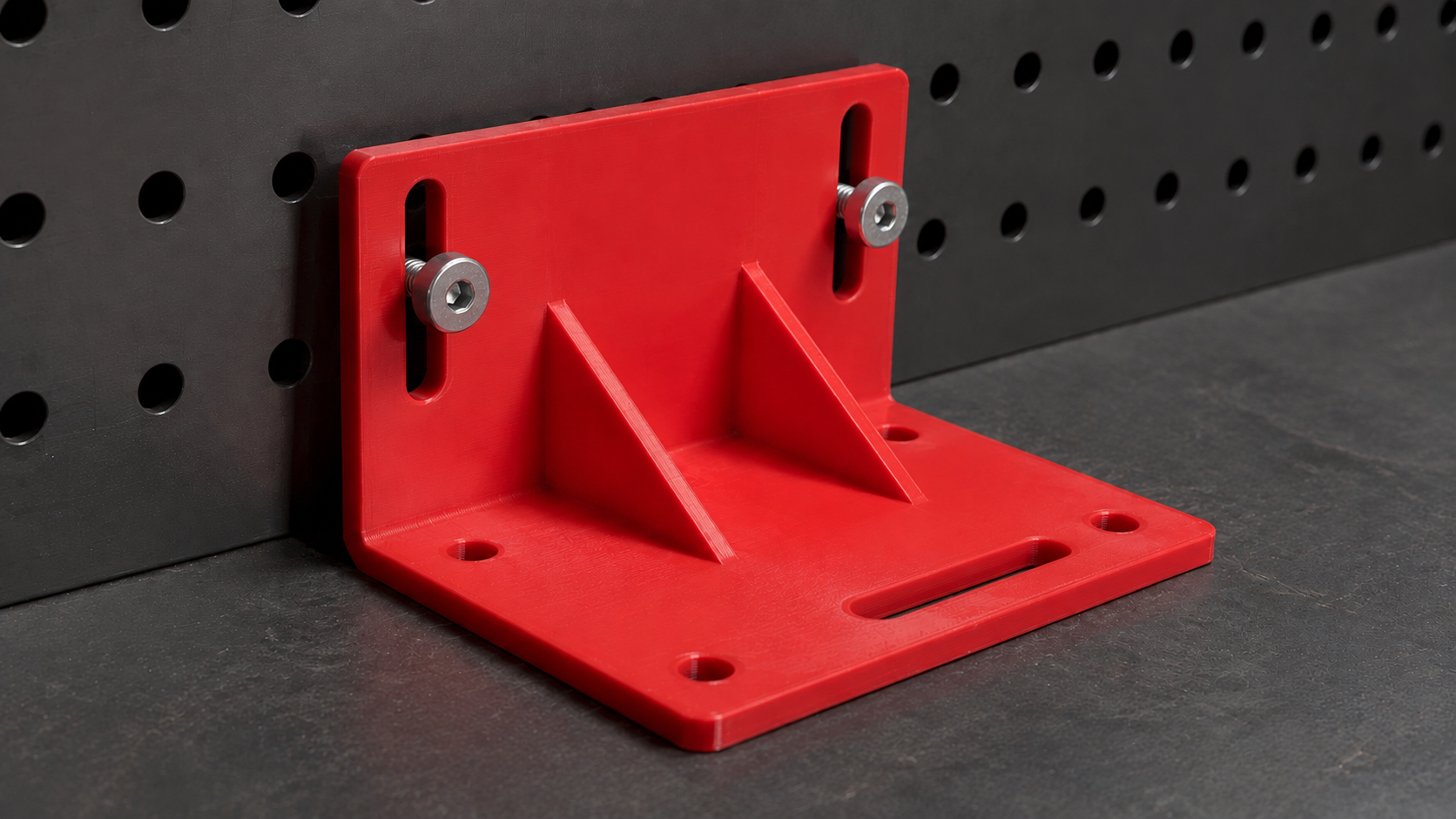 Équerre de fixation sur mesure : dimensions, perçages et renforts configurables